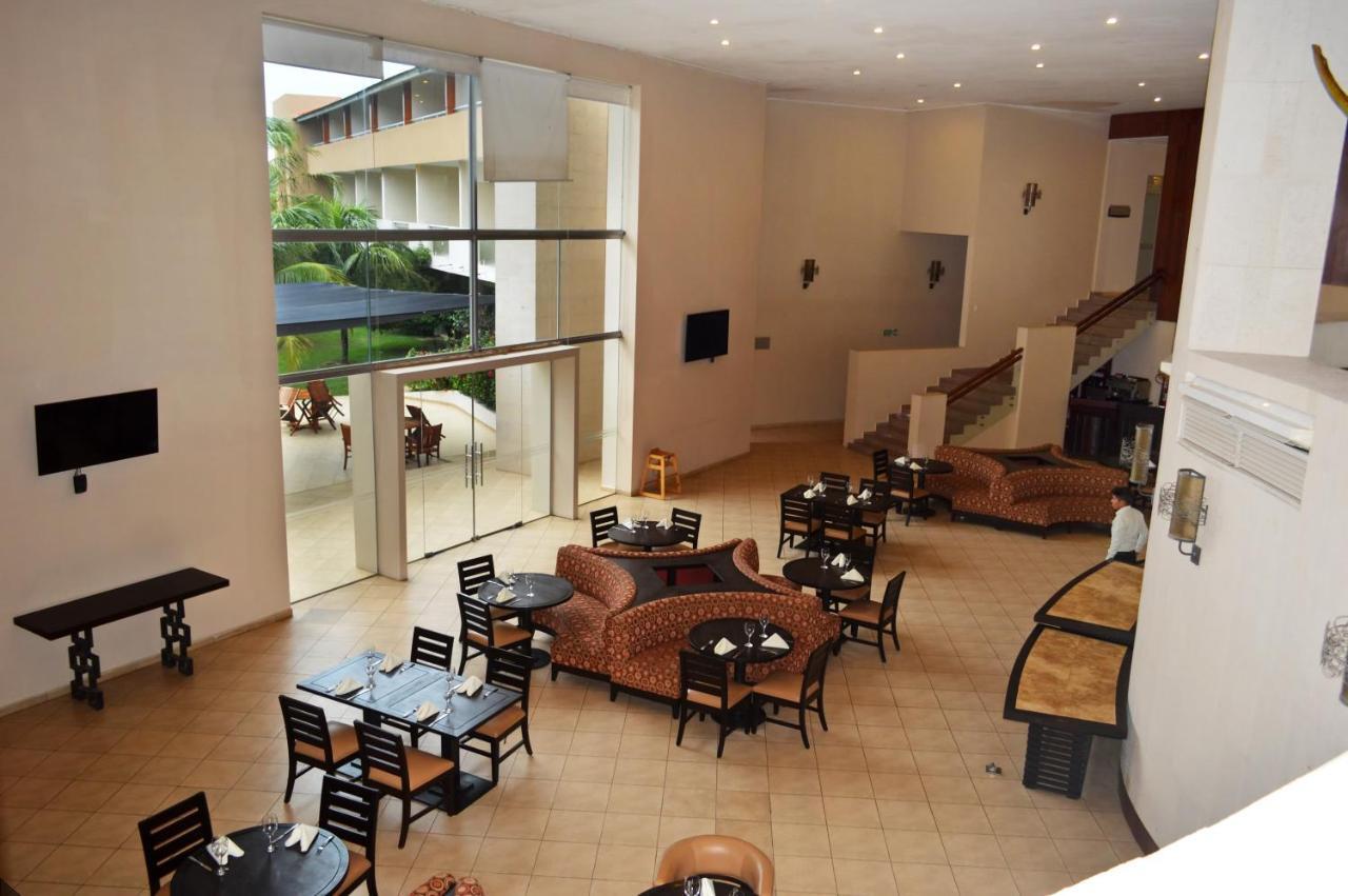 Sun Hotel Warnes Exterior photo